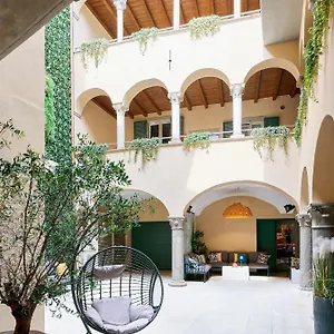 Rego - Boutique With Some Off-site In A Charming Historic District Close To Upper Town Appartement